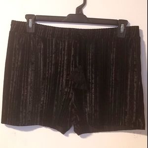 Black Velvety Ridged Size XL Shorts